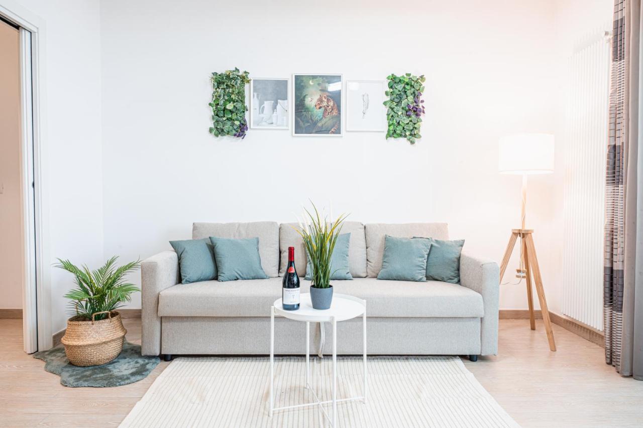 Apulialux - Elegant Apartment Con Netflix Bari Exterior photo